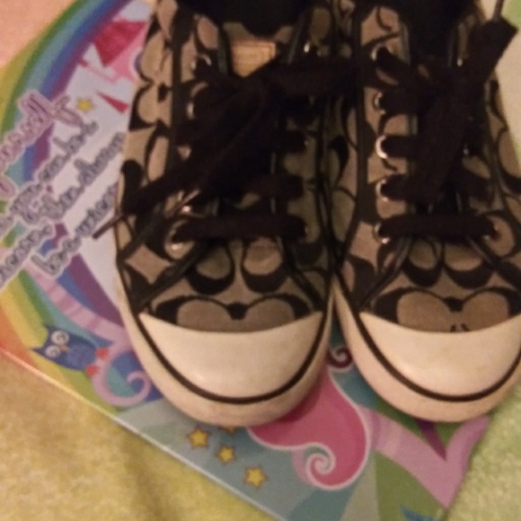 Coach Shoes - Picture 2 of 4
